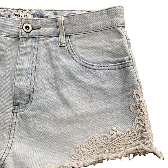 Forever 21 Size 29 High Rise Light Wash Cut Off Denim Jean Shorts Lace Details - Picture 3 of 8